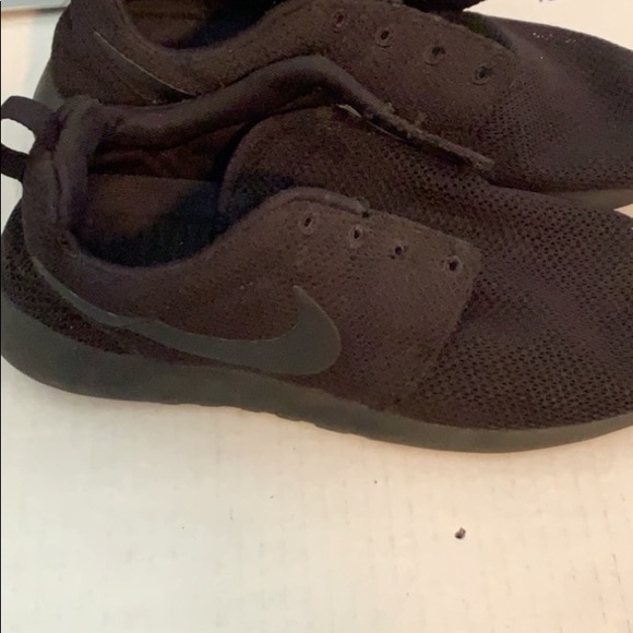 Nike Roshe Run - Picture 2 of 4